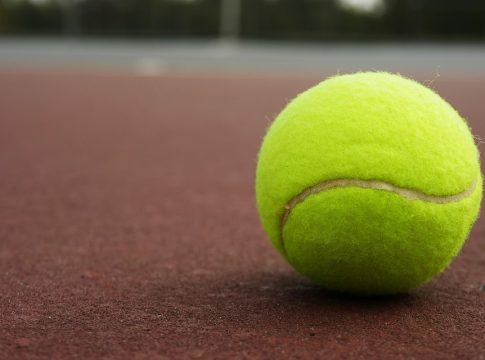 Alcaraz Addresses 'Concentration Problems' That Hinder His Wimbledon Progress